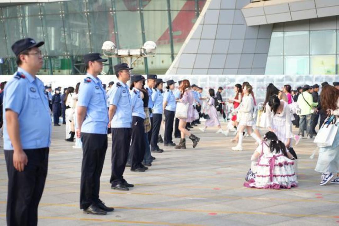 引爆一座城、震撼全网，时代少年团演唱会登顶年度价值之王
