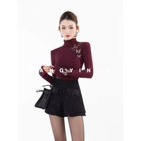 这打底衫把秋冬氛围感焊在身上✨ MD依诺【花中蝶舞】美到犯规