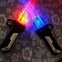 新年送礼天花板！死侍同款发光双刀流玩具，哪个男孩能拒绝啊✨