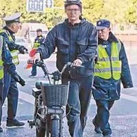 当电动自行车成“隐形杀手”：严管之下，我们离文明骑行还有多远