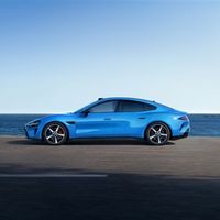 小米回应新SU7变重：大幅升级！标配2200MPa小米超强钢内嵌式防滚架等