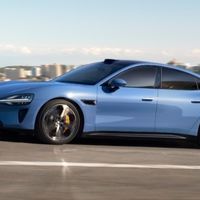 新一代小米SU7体验评测：性能、设计、性价比全面解析