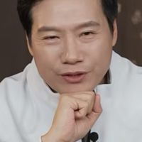 新品SU7亮相，雷军回应小字营销争议