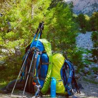 轻量化背包 vs 多功能户外包？我们汇总了127位用户真实体验，答案在这