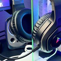 普普通通路人脸，但论游戏听感，它是真能打！钛度T01Pro