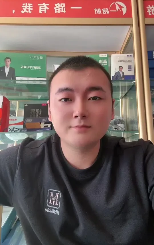 #同城热点 今日小张给大家讲行车记录仪