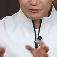 拆车+辟谣+晒目标！雷军新年直播点燃双圈热度