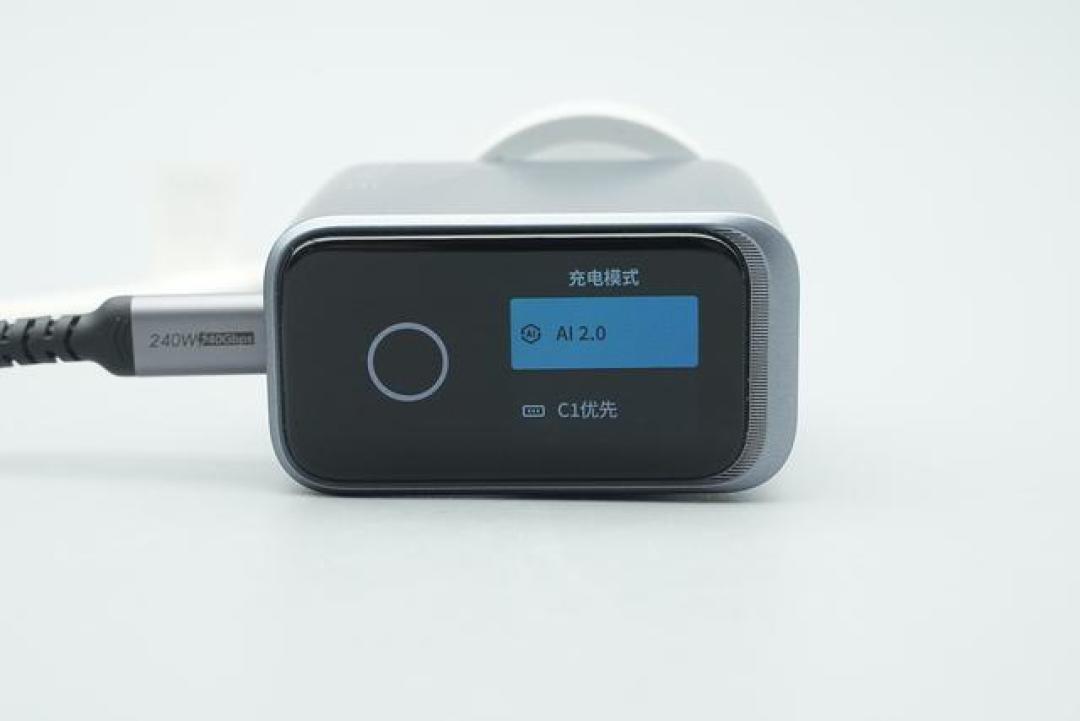 24小时140W不降档:Anker Prime智显充Pro评测