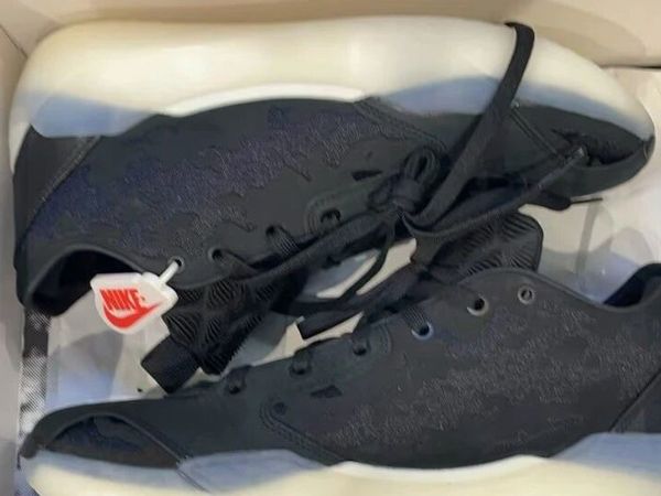 开学第一天鞋坏了！临时突击只能选AJ39？