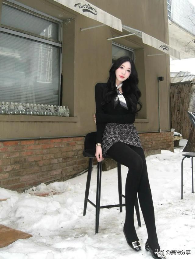 250D的厚黑袜真的很棒，保暖又好看！