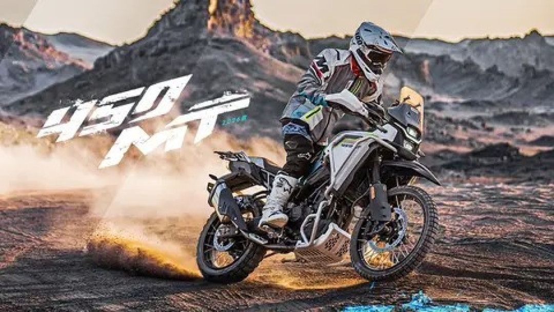 春风2026款450MT发布:延续拉力风格,强化摩旅配置