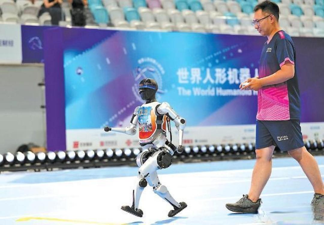 能跑马拉松却做不好家务,人形机器人为何进不了百姓家?