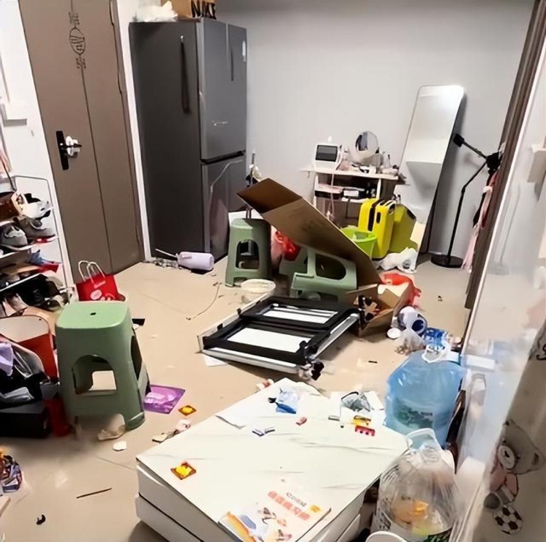 一台洗碗机砸出的家庭真相:被无视的家务与压垮男人的重担