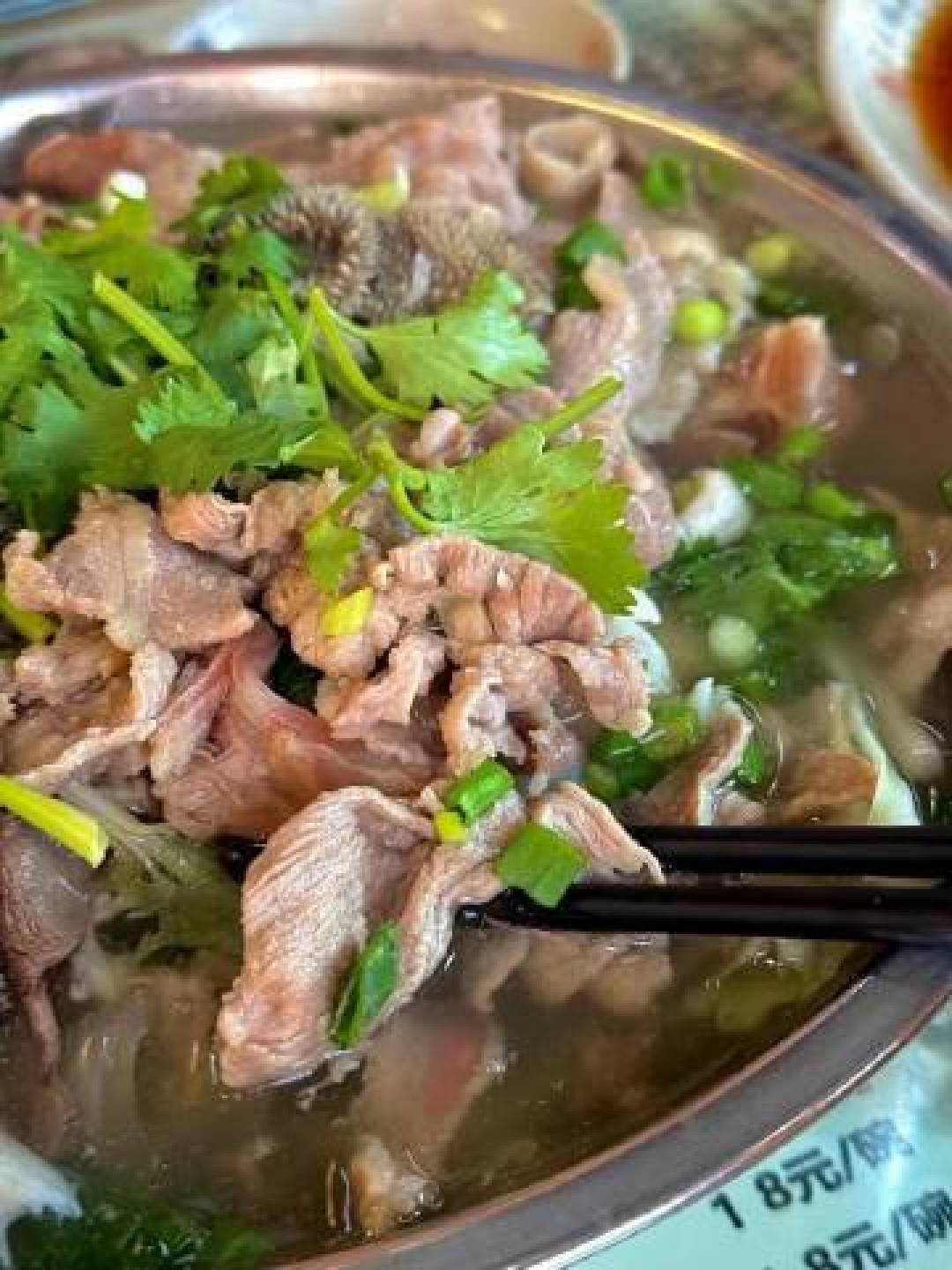 还得是路边摊,最懂冬天的胃需要什么烟火气