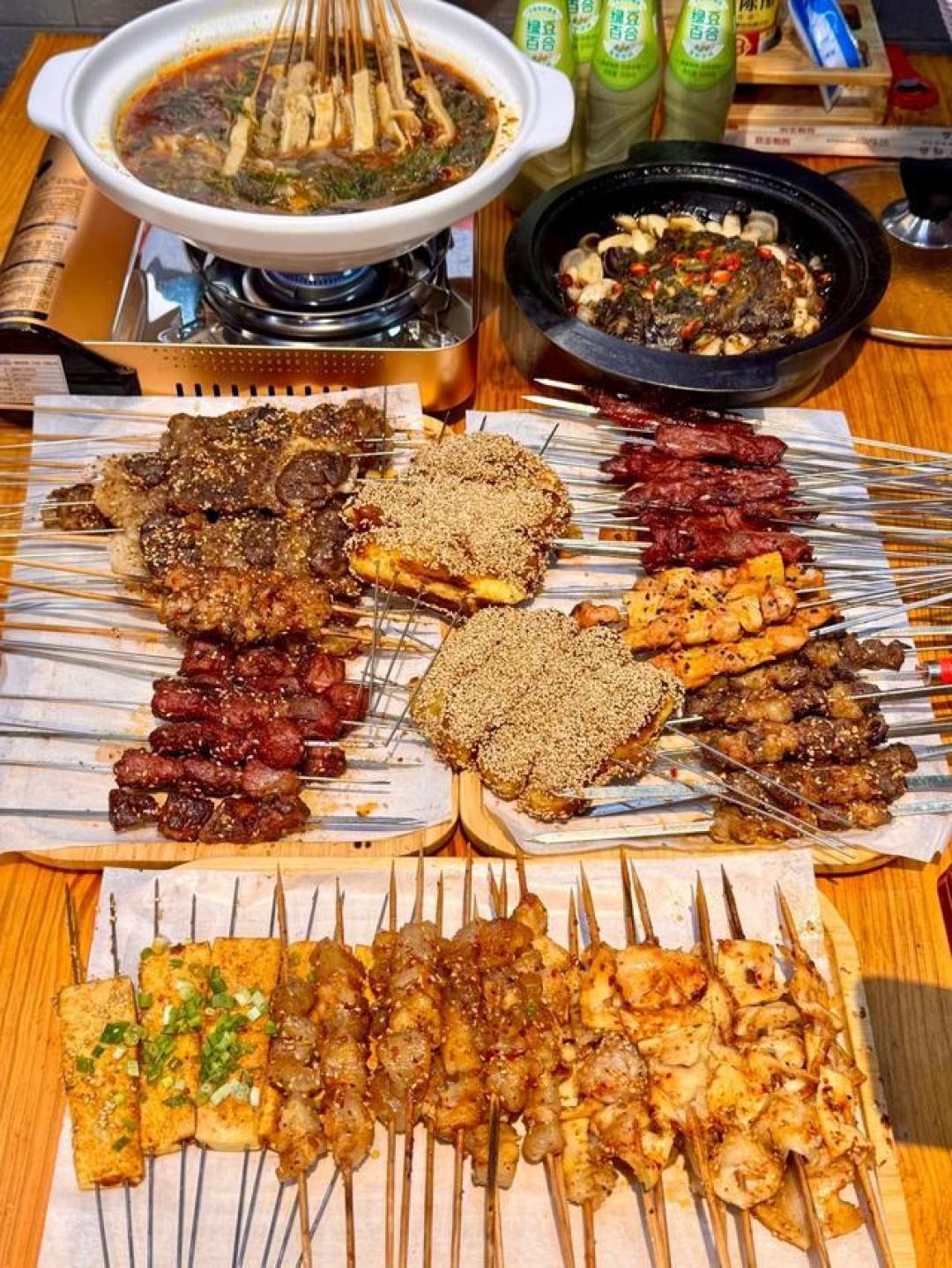 还得是路边摊,最懂冬天的胃需要什么烟火气
