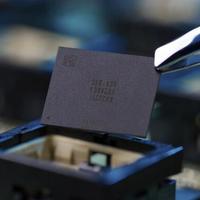 AI引爆存储涨价潮，闪迪SSD或翻倍并要求100%预付款