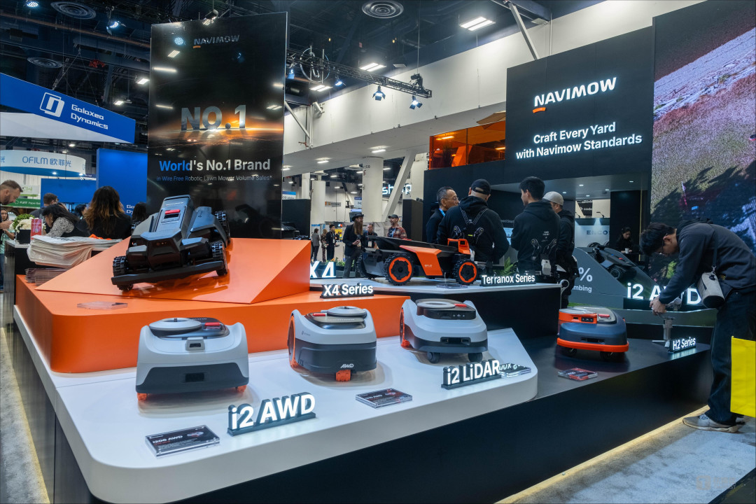 物理AI热潮下的冷思考,警惕“华强北式”AI|CES 2026