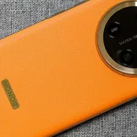 手机电池大比拼，荣耀凭啥一路“狂飙”？