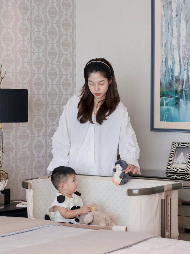 逸乐途小安适婴儿床：带娃党の省心神器