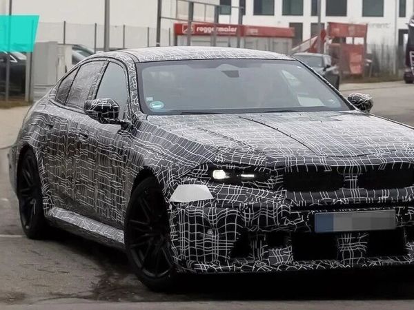 BMW M5谍照