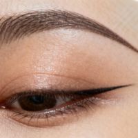 半永久眼线真能15年不褪？阿娇案例引爆持久性争议