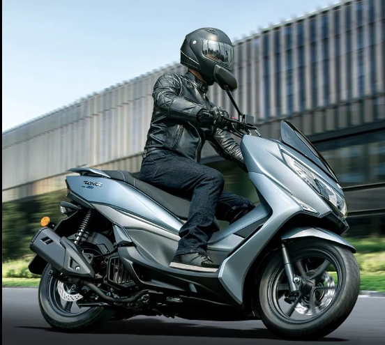 豪爵UHR150保值率崩盘，现在入手是抄底还是接盘？387+用户观点大PK