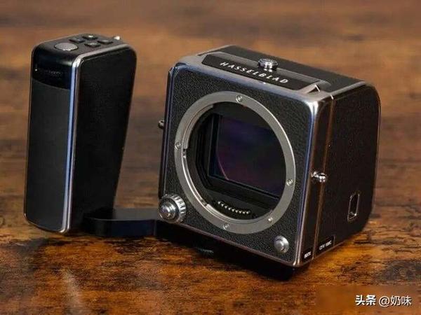 哈苏相机降价了，没人喊牛，但摄影师偷偷换机