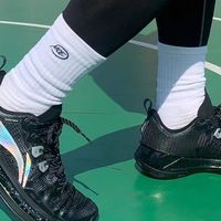 李宁利刃3V2低帮篮球鞋：全掌䨻科技