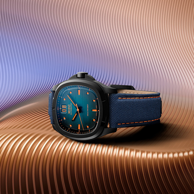 以鲜明轮廓与坚实性能，回应探索者对风格与实用的双重渴望。MIDO瑞士美度表舵手系列TV腕表-电光蓝，搭载Caliber 80全自动机械机芯，Nivachron™游丝提供出色的抗磁与抗震性能，拥有80小