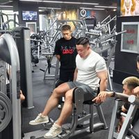 健身房里的狼狈与荣光：我和“器械杀手”的和解之路