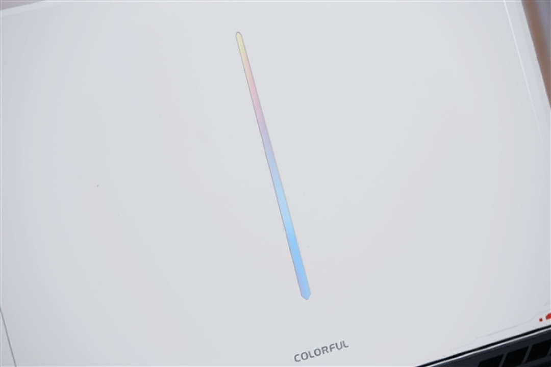 长江存储PC42Q SSD加持! 七彩虹隐星P16 Pro图赏