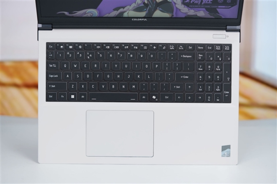 长江存储PC42Q SSD加持! 七彩虹隐星P16 Pro图赏