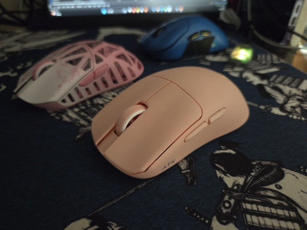 萬金油抓握ATK F1V2 握感詳解：它真的是 Viper Minise 的完美替代品嗎？