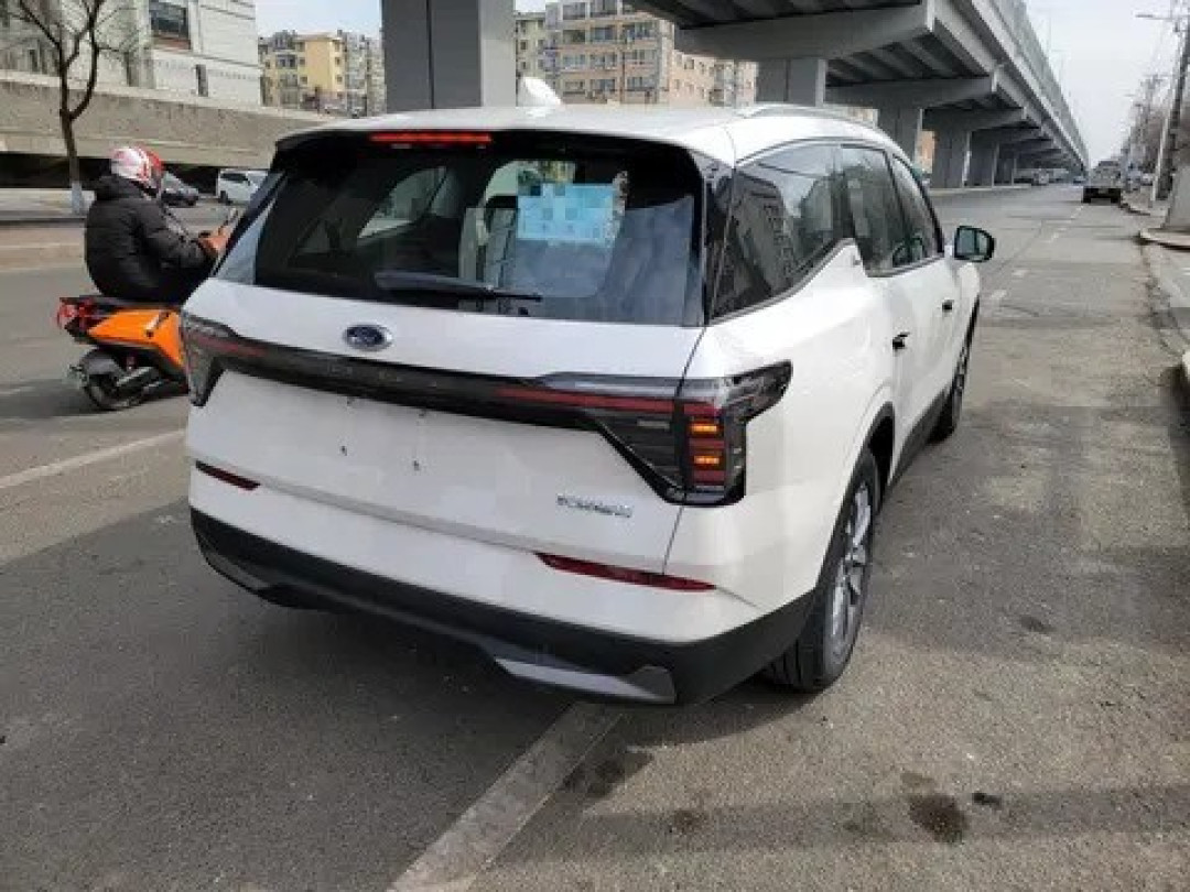 锐界L成家用七座SUV优选：空间宽敞性价比高