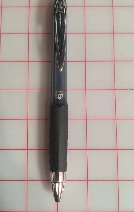 三菱（uni）UMN-207一个字“稳”