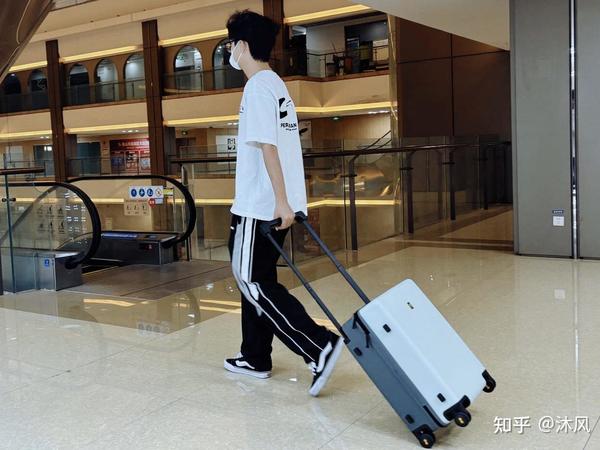 始于颜值，忠于实力：实测告诉你地平线8号大旅行家为什么是长途旅行与商务出差的完美搭档！