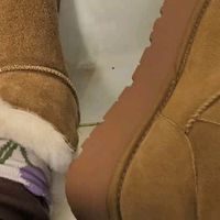 百丽可可栗厚底雪地靴，冬日保暖新选择