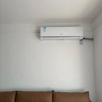 客厅装挂机空调，比柜机更省电、省空间、更安全