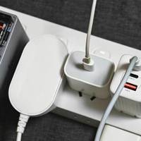 数码设备一多才发现，插排选对真的能救桌面