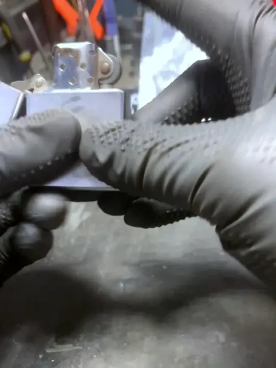 修机要趁早，保养也要趁早   每天下午两点开播，维修进粉丝群咨询管理#Zippo #打火机 #Zippo维修