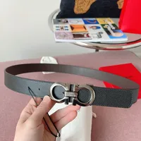 奢侈品腰带Logo越做越小，是低调奢华还是智商税？1200+用户观点大PK