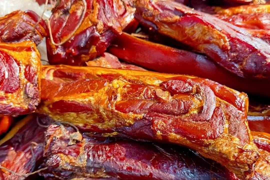 腊肉的美味代价:心血管病患者的6大健康隐患
