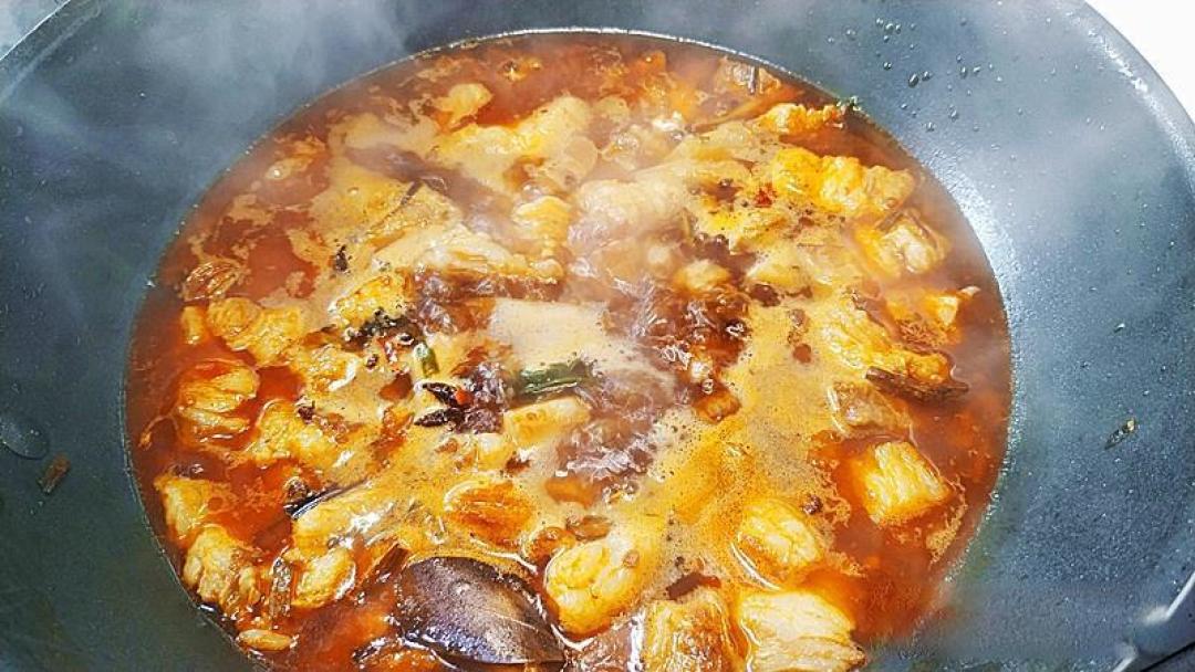 羊肉配萝卜土豆，这样做鲜香不膻