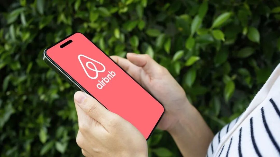 Airbnb市值保卫战:挑战Booking的新路径
