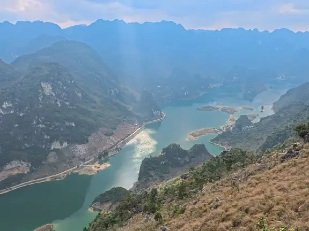 百色浩坤湖免门票徒步攻略