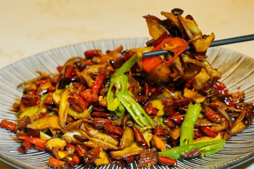 昆明菌子宴:传统与创新的味觉巅峰