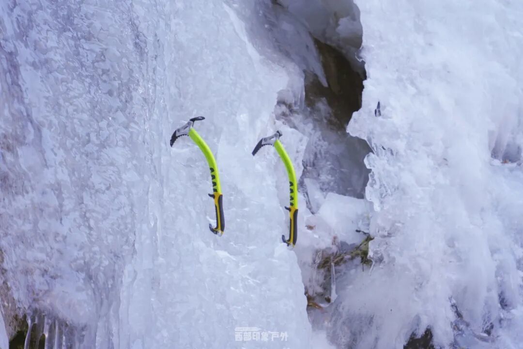 攀冰:从极限挑战到大众冰雪乐园