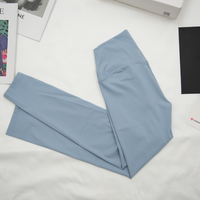 从Lululemon学到的秋日运动心法：与自己温柔相处