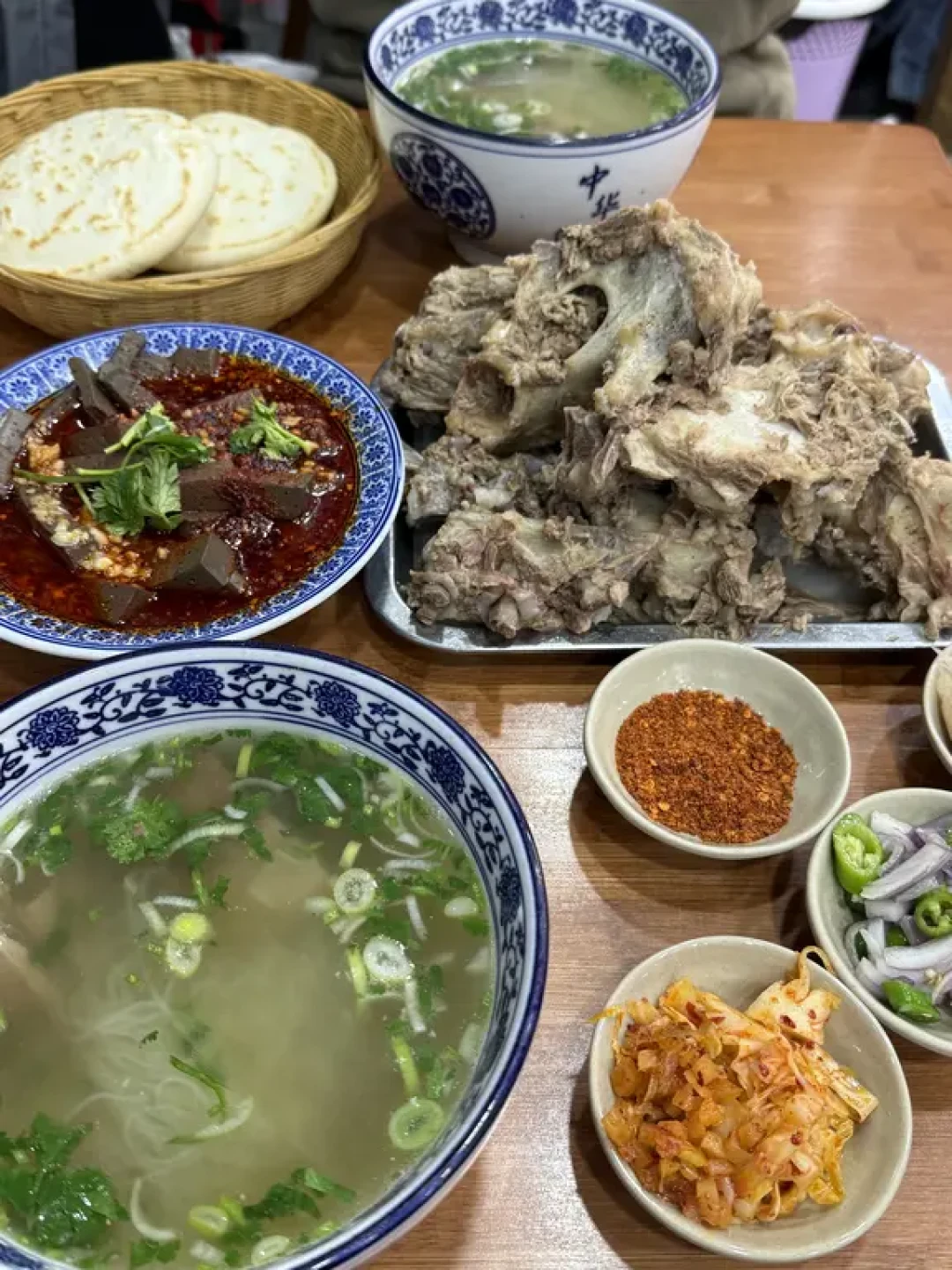 西安四日美食探店实录:泡馍、烤肉哪家强?