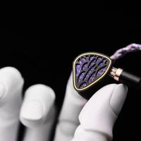 Kinera Nott：聆听夜色中的人声之美